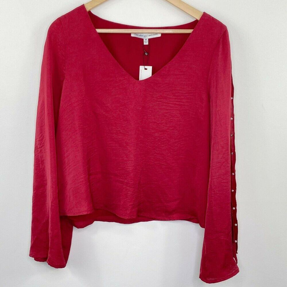 Cupcakes‎ and Cashmere Red Valentines Satin Blouse Women Sz M Flare Sleeve Boho